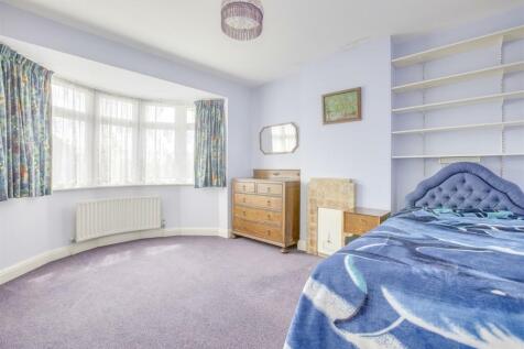 130 Cressex Road, HP12 4TZ-4.jpg