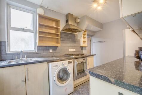 133 Desborough Avenue, HP11 2SG-8.jpg