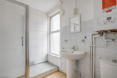 133 Desborough Avenue, HP11 2SG-4.jpg