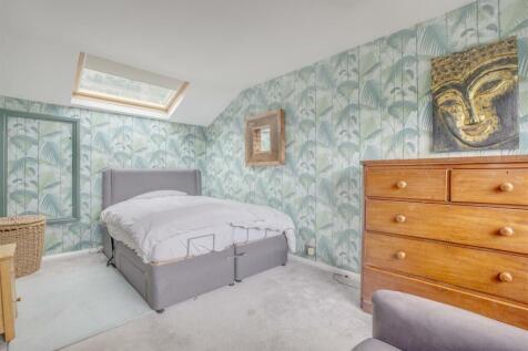57 Green Hill, HP13 5QF-6.jpg