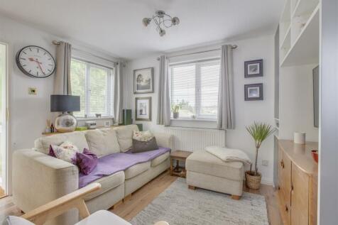 35 Bookerhill Road, HP12 4EY-9.jpg