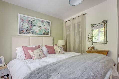 35 Bookerhill Road, HP12 4EY-4.jpg