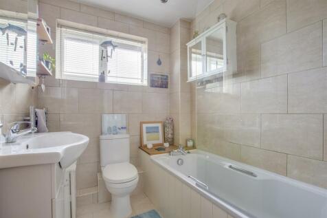 35 Bookerhill Road, HP12 4EY-6.jpg