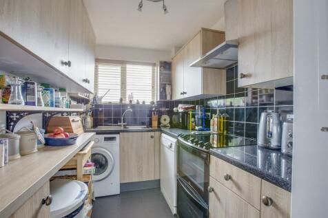 35 Bookerhill Road, HP12 4EY-7.jpg