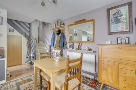 35 Bookerhill Road, HP12 4EY-11.jpg
