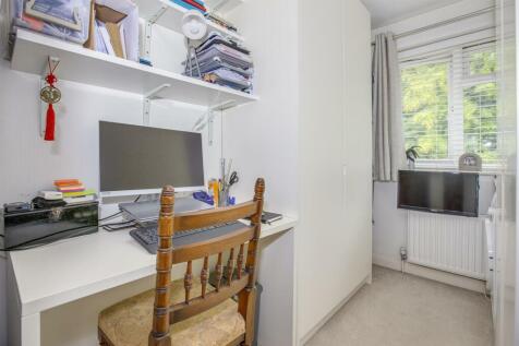 35 Bookerhill Road, HP12 4EY-5.jpg