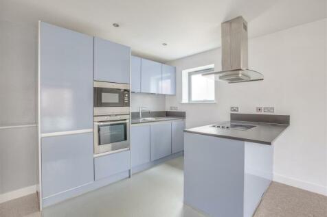 16 Bankside, Corporation Street, HP13 6TA-8.jpg
