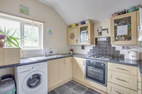 91a Hughenden Road, HP13 5HT-7.jpg