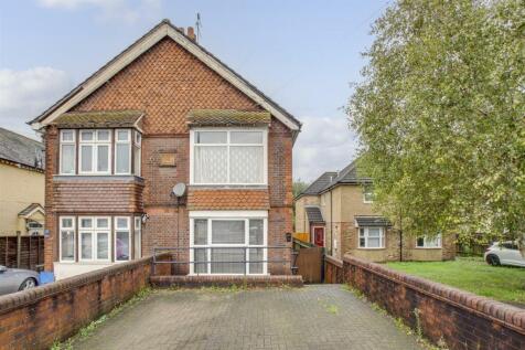91a Hughenden Road, HP13 5HT-9.jpg