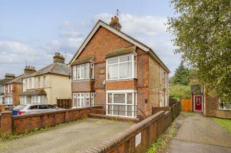 91a Hughenden Road, HP13 5HT-11.jpg