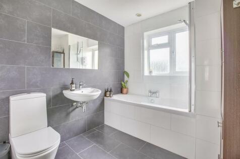 21 Wordsworth Road, HP11 2UR-6.jpg