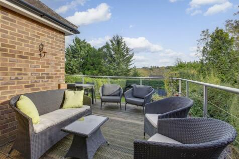 21 Wordsworth Road, HP11 2UR-16.jpg
