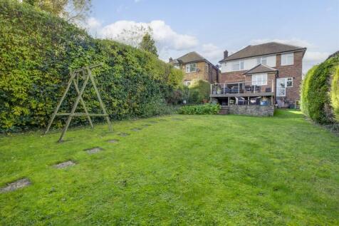 21 Wordsworth Road, HP11 2UR-18.jpg