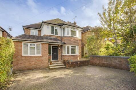 21 Wordsworth Road, HP11 2UR-20.jpg
