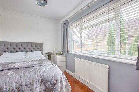 23 Abbey Barn Road, HP11 1RR-3.jpg