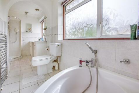 23 Abbey Barn Road, HP11 1RR-5.jpg