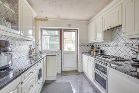 23 Abbey Barn Road, HP11 1RR-7.jpg