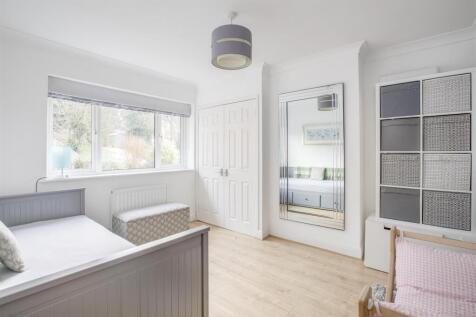 8 Westover Road, HP13 5HY-5.jpg