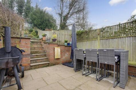 8 Westover Road, HP13 5HY-2.jpg