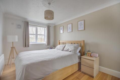 39 Gandon Vale, HP13 5LG-1.jpg