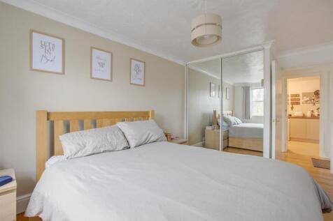 39 Gandon Vale, HP13 5LG-2.jpg