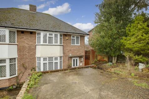 143 Whitelands Road, HP12 3EN-11.jpg