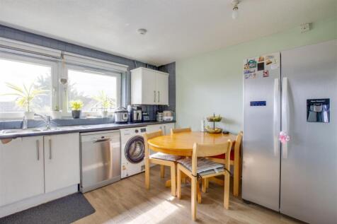 3 Malmerswell Road, HP13 6PD-8.jpg