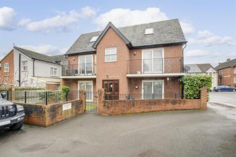 Flat 2, Baxter House, Kitchener Road, HP11 2SA-11.