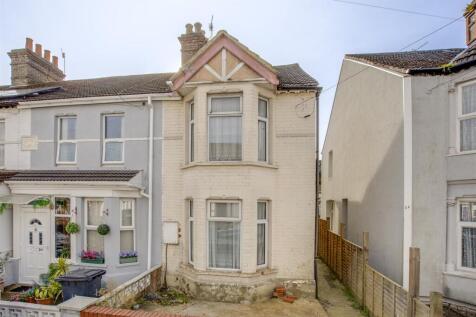 16 Jubilee Road, HP11 2PG-13.jpg