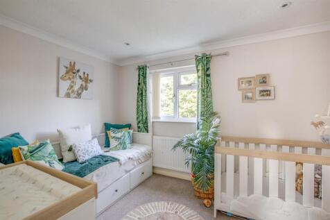 38 Lansdowne Way, HP11 1TN-1.jpg