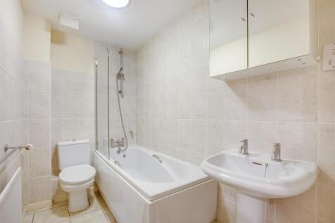 15 West View, Shrubbery Close, HP13 6FW-1.jpg