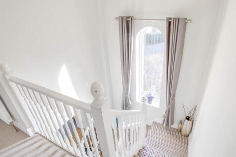LANDING/STAIRS