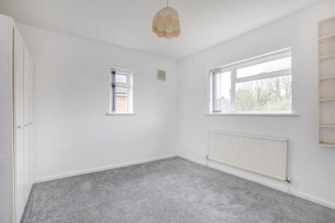 28 Rupert Avenue, HP12 3NG-5.jpg