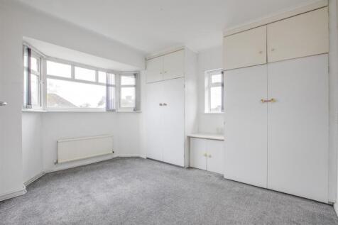 28 Rupert Avenue, HP12 3NG-6.jpg