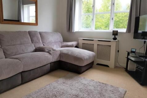 Living Room.1.jpg