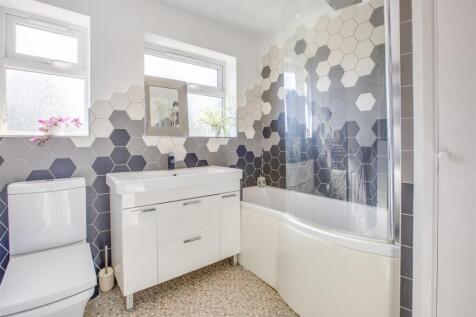 85 Deeds Grove, HP12 3NY-1.jpg