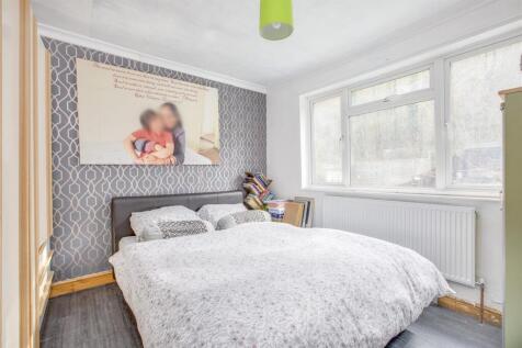 94 Herbert Road, HP13 7HN-3.jpg