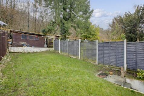 94 Herbert Road, HP13 7HN-9.jpg