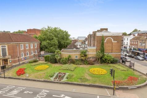 6 Kings Court, Easton Street, HP11 1NA-11.jpg