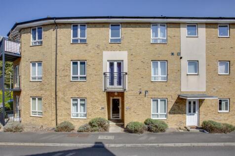 Flat 52 The Roperies, HP13 7FW-13.jpg