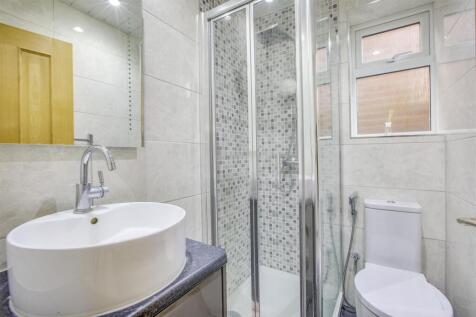 120 Deeds Grove, HP12 3NZ-5.jpg