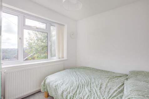 120 Deeds Grove, HP12 3NZ-10.jpg