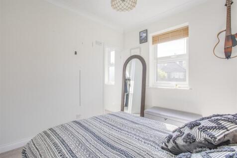 84 Lane End Road, HP12 4HX-2.jpg