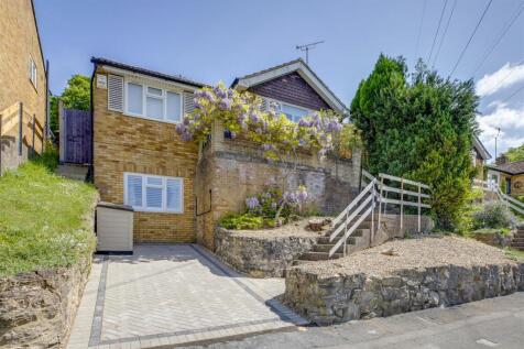 44 Arundel Road, HP12 4NF-1.jpg