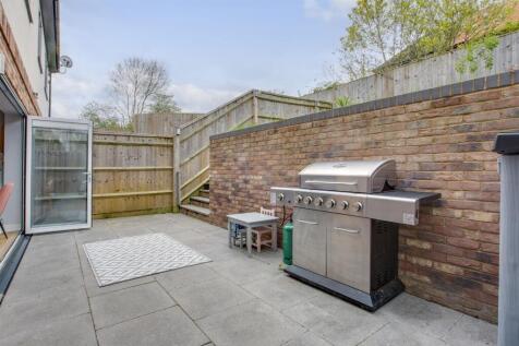62 Windrush Court, HP13 7UL-3.jpg