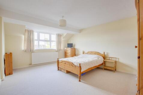 49 Sunnycroft, HP13 5UR-10.jpg