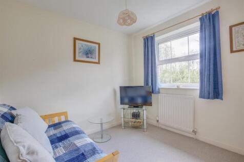 49 Sunnycroft, HP13 5UR-9.jpg