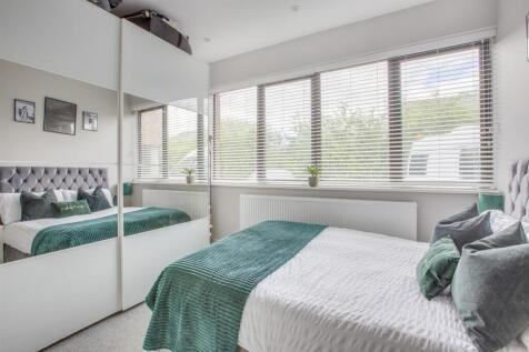Flat 2 Swilley Gardens, Oxford Road, HP14 3NZ-1.jp