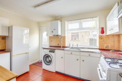 32 Ash Road, HP12 4SW-6.jpg