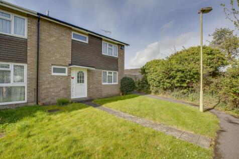 32 Ash Road, HP12 4SW-15.jpg